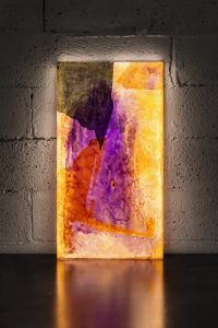 Placa de luz 4. Obra original 77x42cm. Encendida